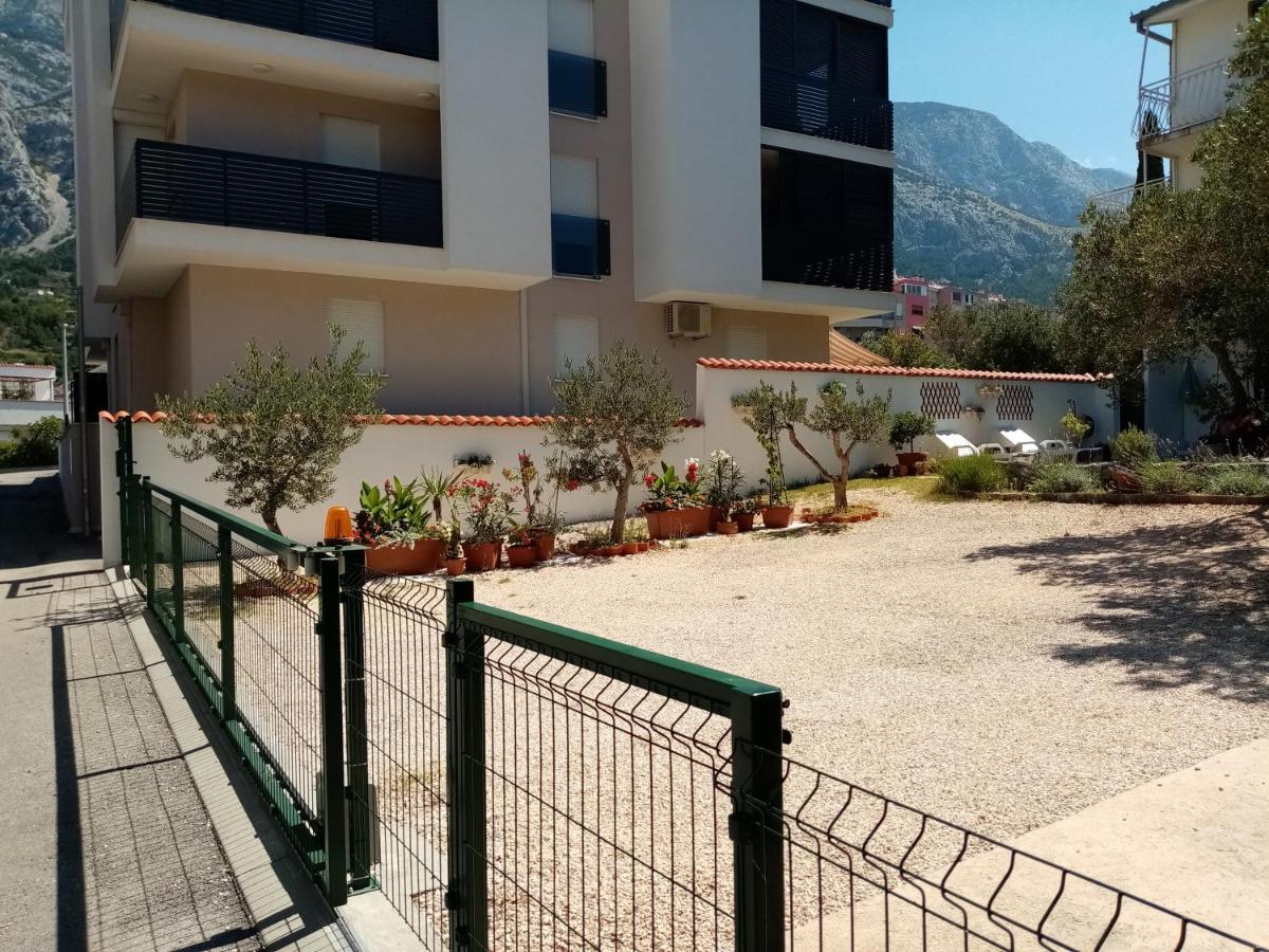 Tihana-Ground Floor With Large Terrace Makarska Eksteriør billede